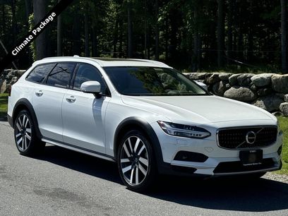 Used 2023 Volvo V90 B6 Cross Country Plus w/ Climate Package