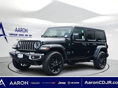 Used 2025 Jeep Wrangler Unlimited Sahara w/ Safety Group