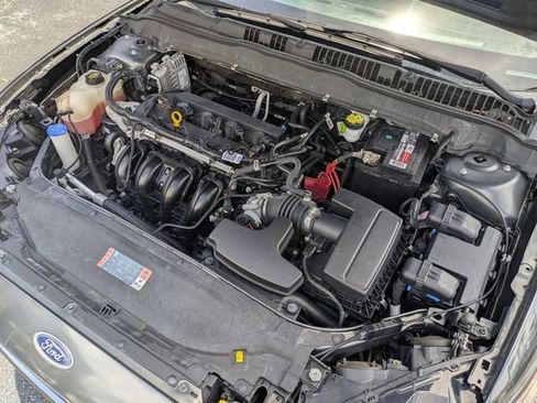 Used 2020 Ford Fusion S FWD image 29