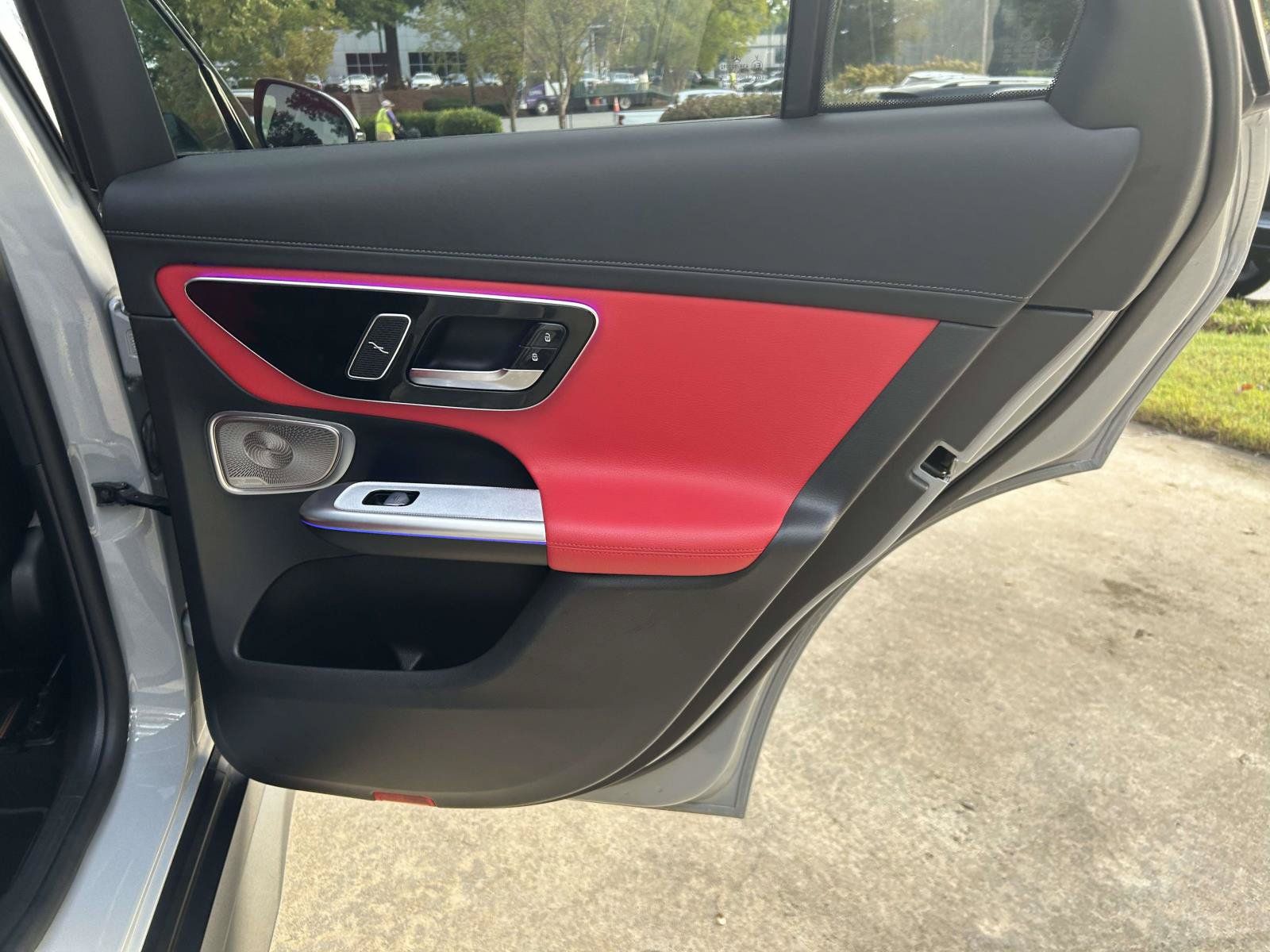 Certified 2025 Mercedes-Benz GLC 300 4MATIC image 43