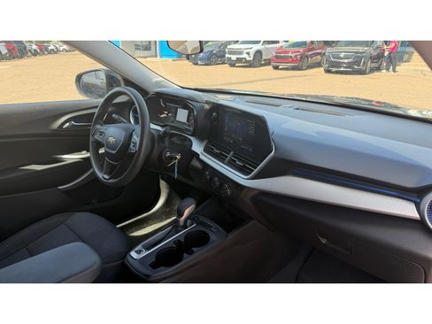 Certified 2024 Chevrolet Trax LS w/ LS Convenience Package image 12