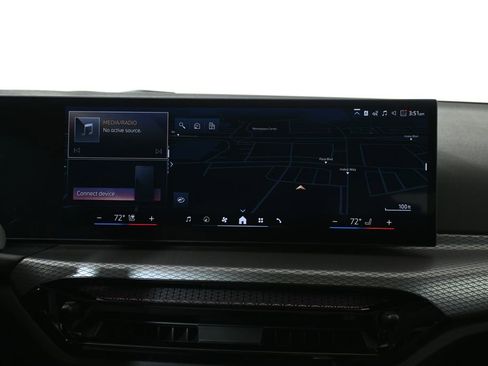 New 2026 BMW 330i xDrive Sedan w/ Convenience Package image 21