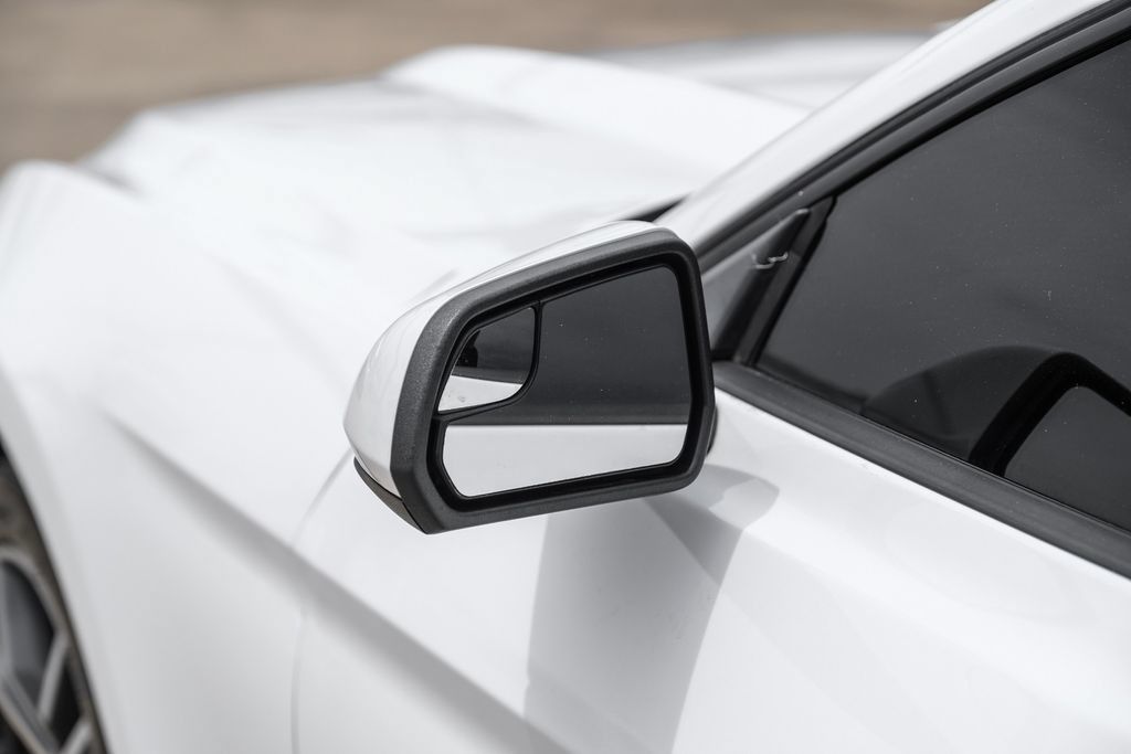 Used 2016 Ford Mustang Coupe RWD image 41