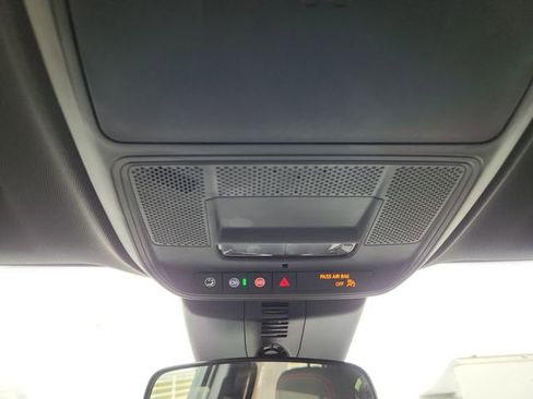 Used 2024 Chevrolet Traverse Z71 w/ LPO, Floor Liner Package image 45