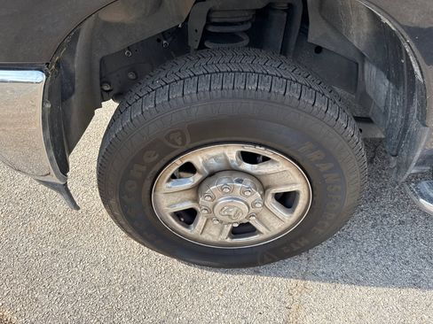 Used 2024 RAM 2500 Big Horn w/ Bed Utility Group image 11