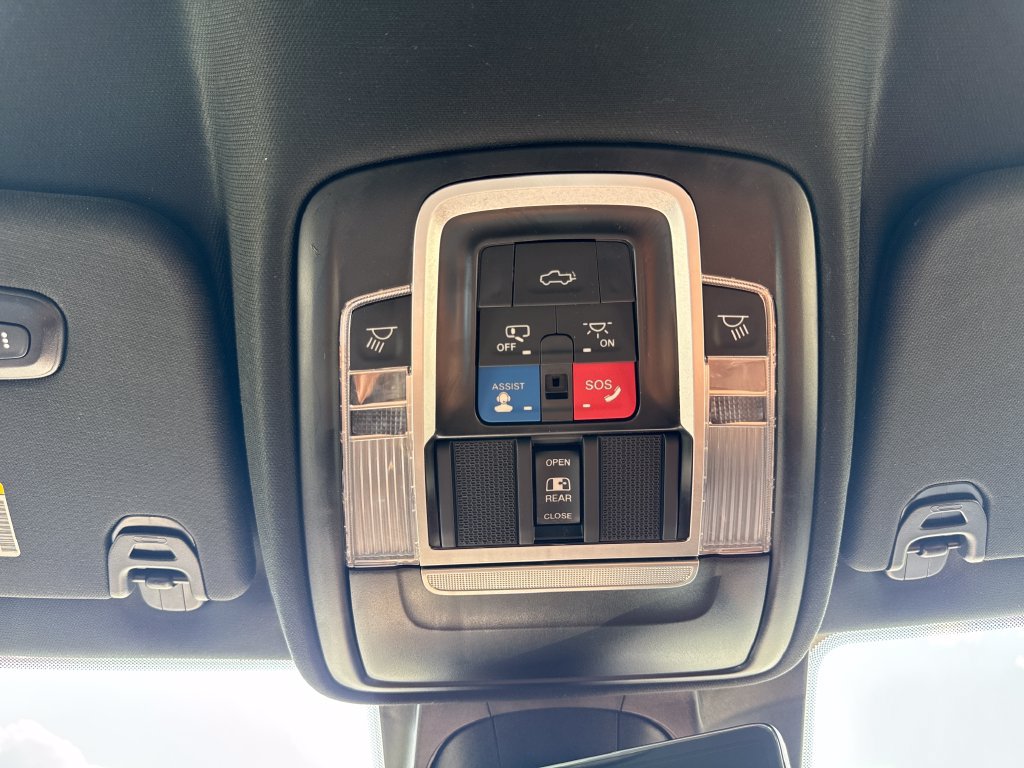 Used 2022 RAM 1500 Limited AWD/4WD image 28
