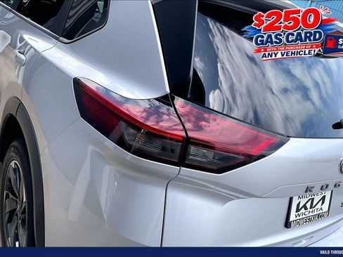 Used 2024 Nissan Rogue SV AWD/4WD image 29