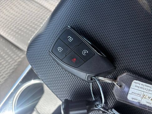Used 2025 Chevrolet Equinox LT AWD/4WD image 21