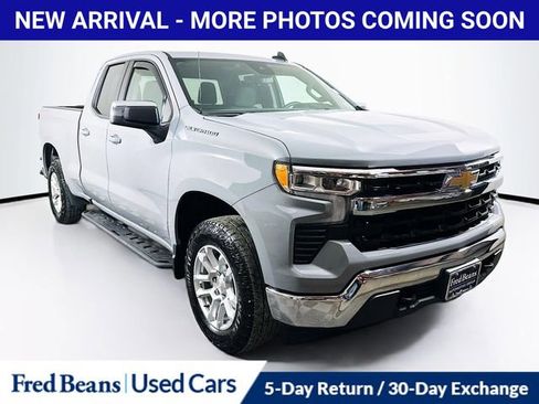 Used 2024 Chevrolet Silverado 1500 LT image 1