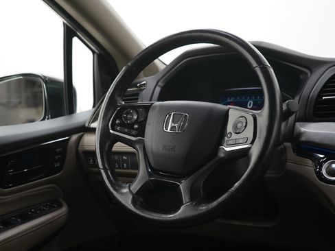 Used 2018 Honda Odyssey Elite image 15