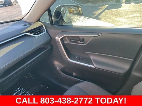 Used 2024 Toyota RAV4 LE AWD/4WD image 26