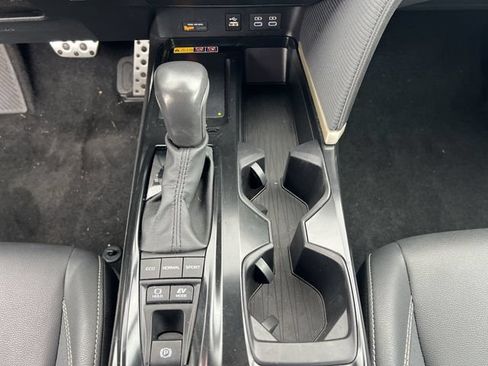 Used 2025 Toyota Camry SE FWD image 19