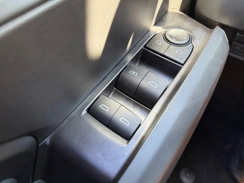 New 2025 GMC Canyon Elevation w/ Convenience Package image 17