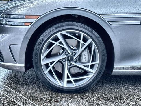 Used 2025 Genesis G90 3.5T AWD/4WD image 11