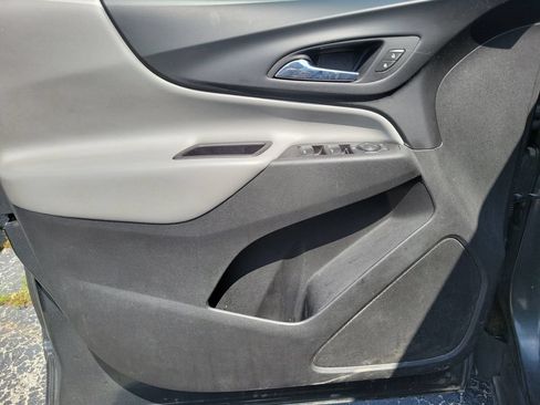 Used 2020 Chevrolet Equinox LT AWD/4WD image 19