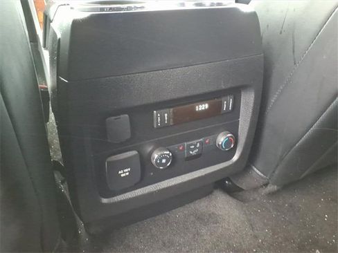 Used 2015 Lincoln Navigator 4WD image 11