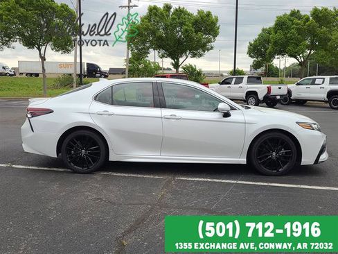 Used 2024 Toyota Camry XSE FWD image 4