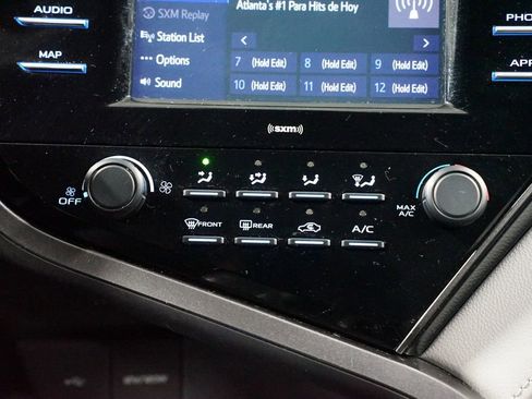 Certified 2020 Toyota Camry LE image 19