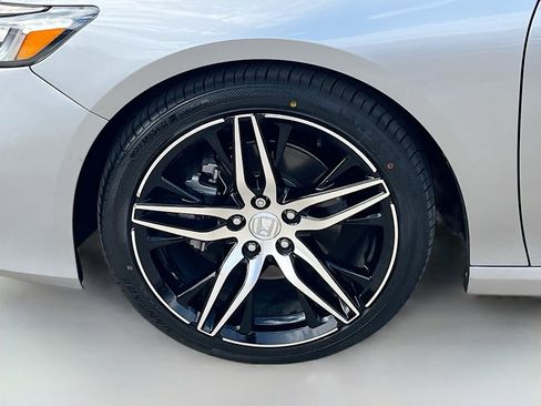Used 2021 Honda Accord Touring image 30