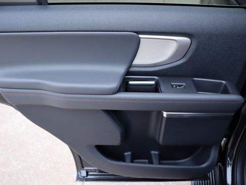 New 2025 Ford Expedition Active image 21