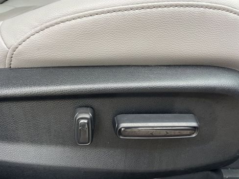 Used 2022 Honda CR-V EX-L image 27
