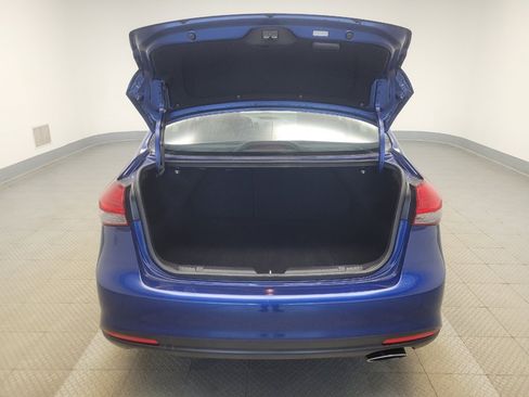 Used 2018 Kia Forte S FWD image 29