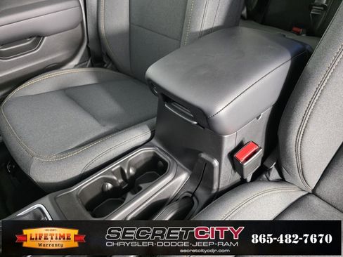 New 2026 Jeep Wrangler Unlimited Sport image 25