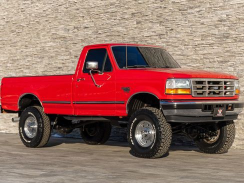 Used 1997 Ford F250 4x4 Regular Cab Heavy Duty image 34