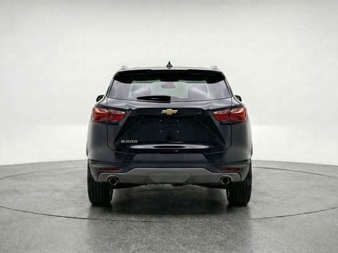 Used 2025 Chevrolet Blazer LT FWD image 7