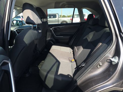 Used 2024 Toyota RAV4 LE image 19