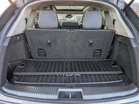 Used 2023 Acura MDX SH-AWD w/ Advance Package image 19