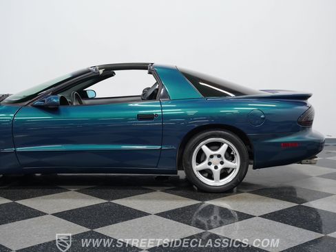 Used 1997 Pontiac Firebird Formula RWD image 25