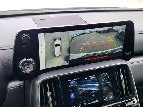 Used 2024 Lexus LX 600 4WD w/ Appearance Package image 18