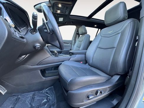 Used 2024 Cadillac XT6 Sport w/ Technology Package image 9