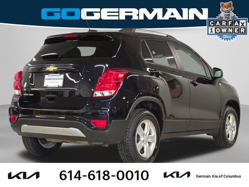 Used 2022 Chevrolet Trax LT w/ LT Convenience Package AWD/4WD image 8