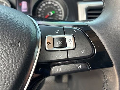 Used 2019 Volkswagen Atlas SE w/ Towing Package image 32