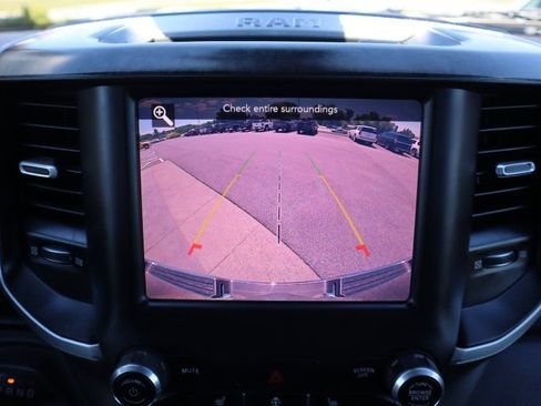 Used 2019 RAM 1500 Big Horn AWD/4WD image 14