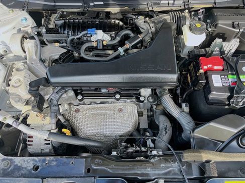 Used 2019 Nissan Rogue SL FWD image 31
