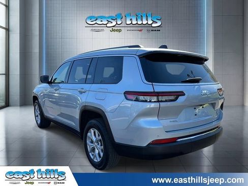 Used 2023 Jeep Grand Cherokee L Limited AWD/4WD image 5