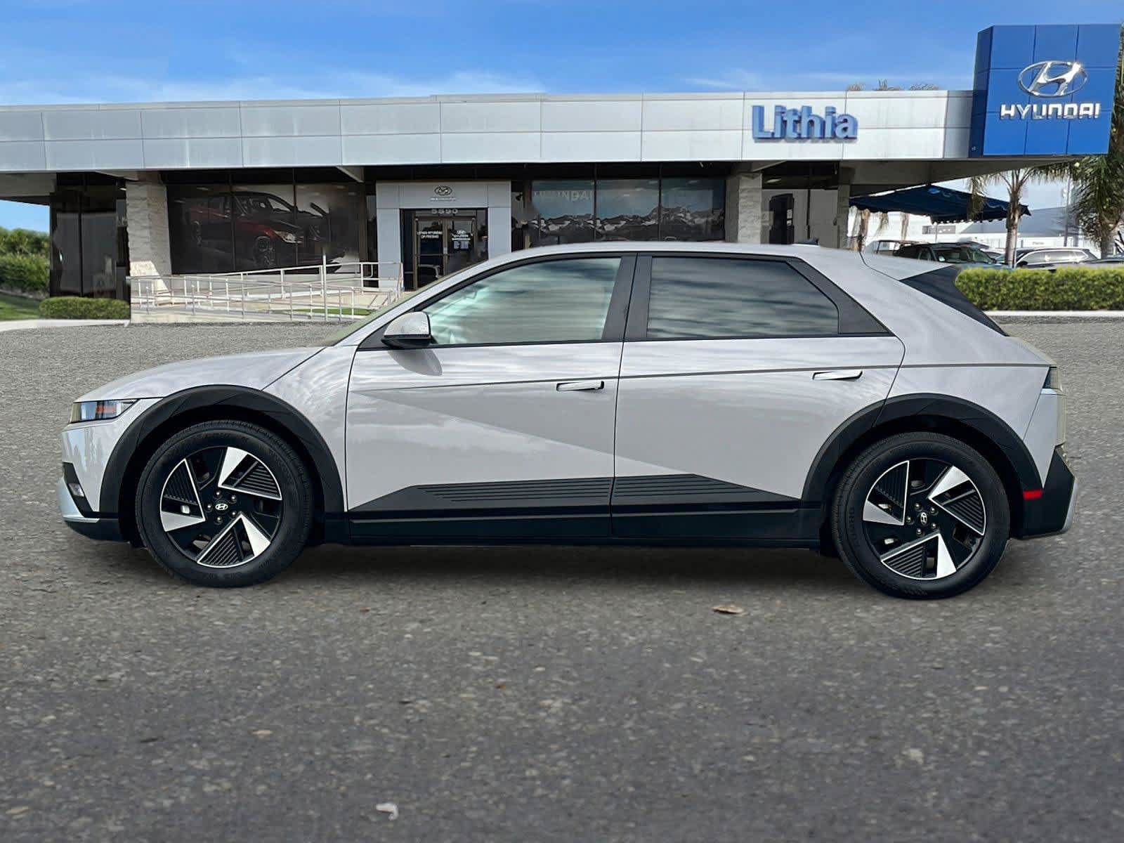 Used 2025 Hyundai Ioniq 5 SE RWD image 6