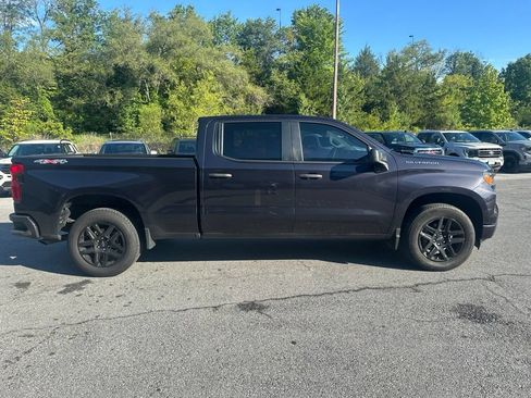 Used 2023 Chevrolet Silverado 1500 Custom AWD/4WD image 4