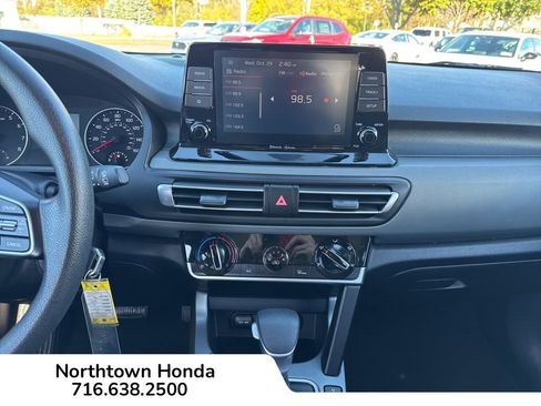 Used 2023 Kia Seltos LX image 19