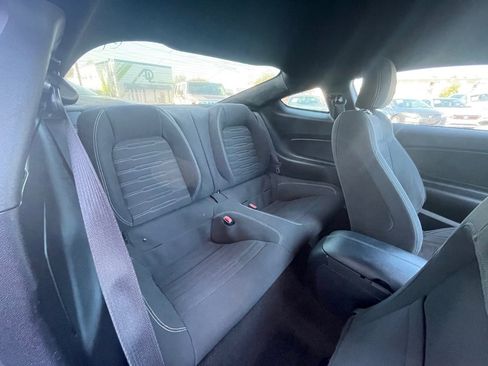 Used 2015 Ford Mustang GT image 14