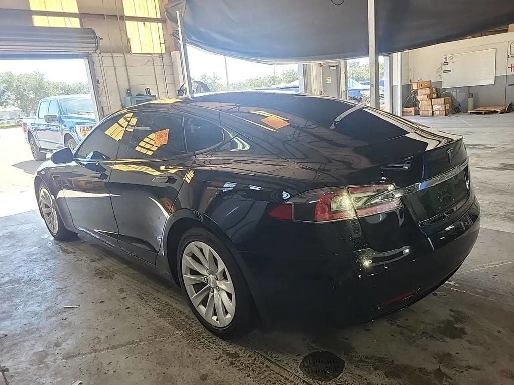 Used 2018 Tesla Model S 100D AWD/4WD image 2