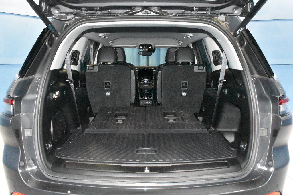 Used 2022 Jeep Grand Cherokee L Limited w/ MOPAR Finishing Package AWD/4WD image 31