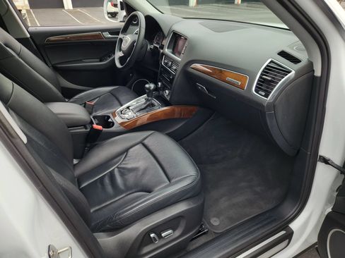 Used 2016 Audi Q5 2.0T Premium Plus w/ Technology Package AWD/4WD image 18