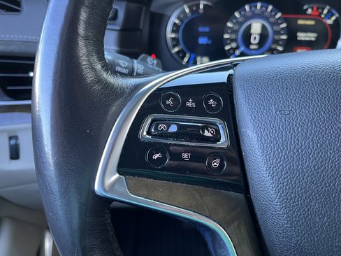 Used 2019 Cadillac Escalade Premium Luxury image 24