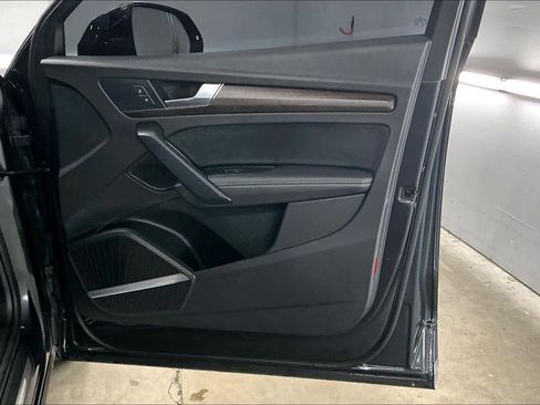 Used 2023 Audi Q5 2.0T Premium Plus w/ Premium Plus Package image 26