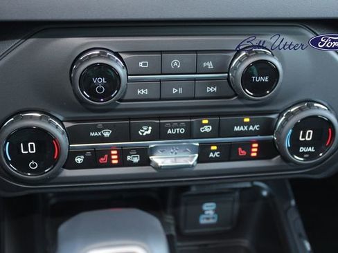 New 2025 Ford Bronco Outer Banks image 14