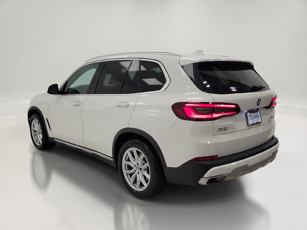 Used 2021 BMW X5 xDrive40i w/ Convenience Package AWD/4WD image 6